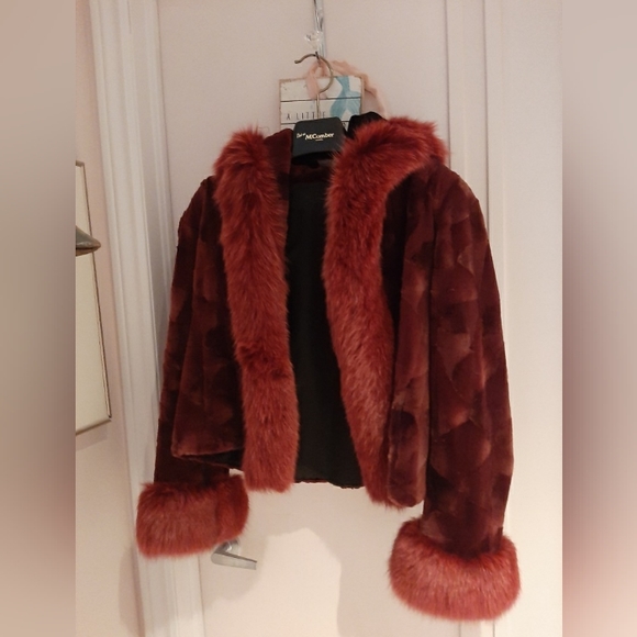 Fur coat - Picture 3 of 7
